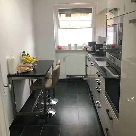 Apartment Neue, Helle Kernsanierte In Der List *