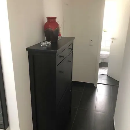 Apartment Neue, Helle Kernsanierte In Der List Hannover