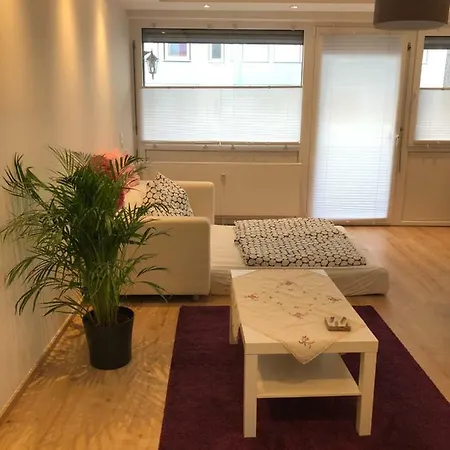 Apartment Neue, Helle Kernsanierte In Der List *
