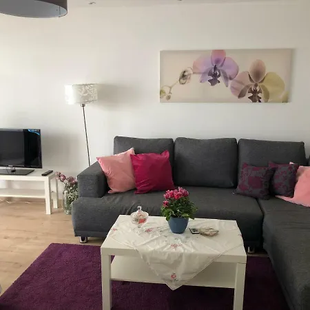 Apartment Neue, Helle Kernsanierte In Der List Hannover