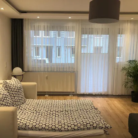 Apartment Neue, Helle Kernsanierte In Der List